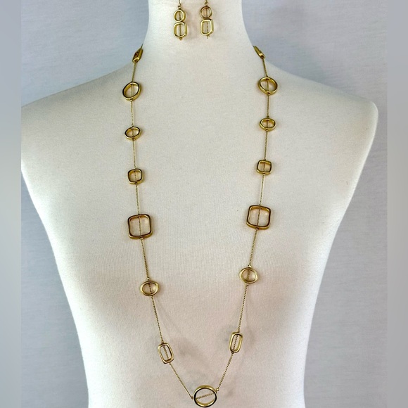 Vintage Gold-Tone Y2K Geometric Necklace and Earring Set - Picture 13 of 13